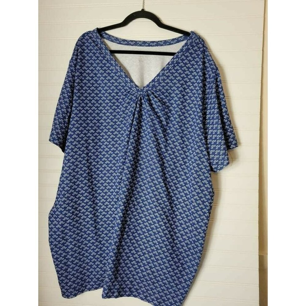 Women Within Blue With White Geometric Pattern Blouse